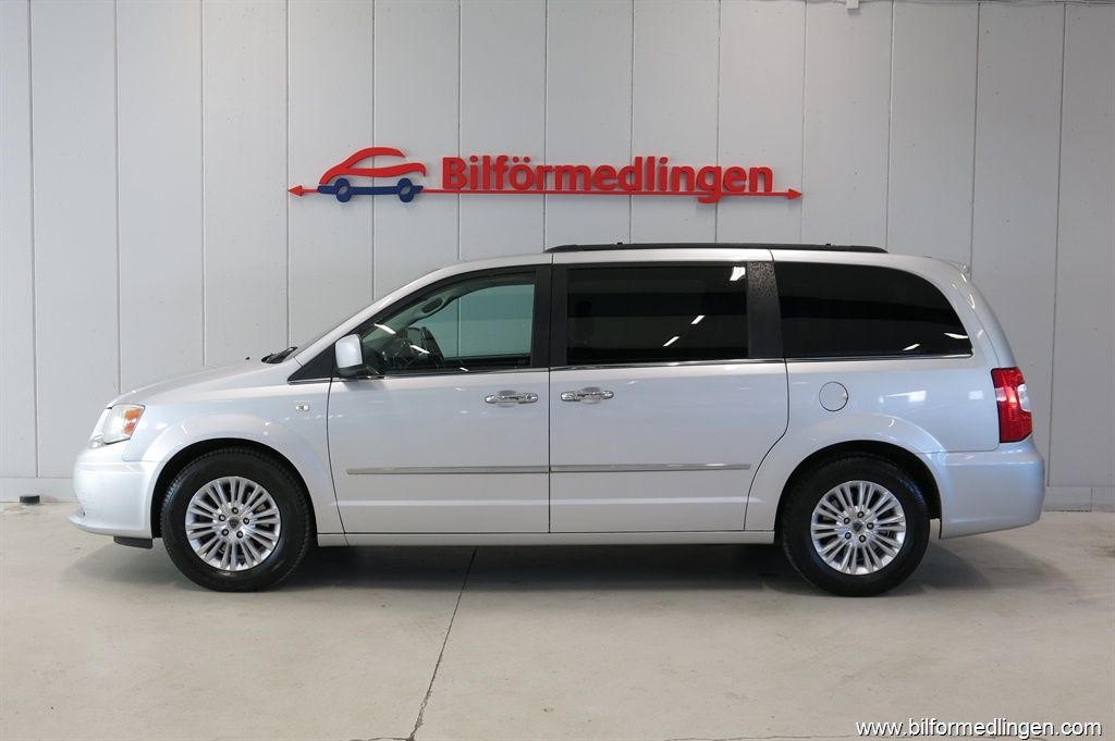 Bild 1 på Lancia Voyager)