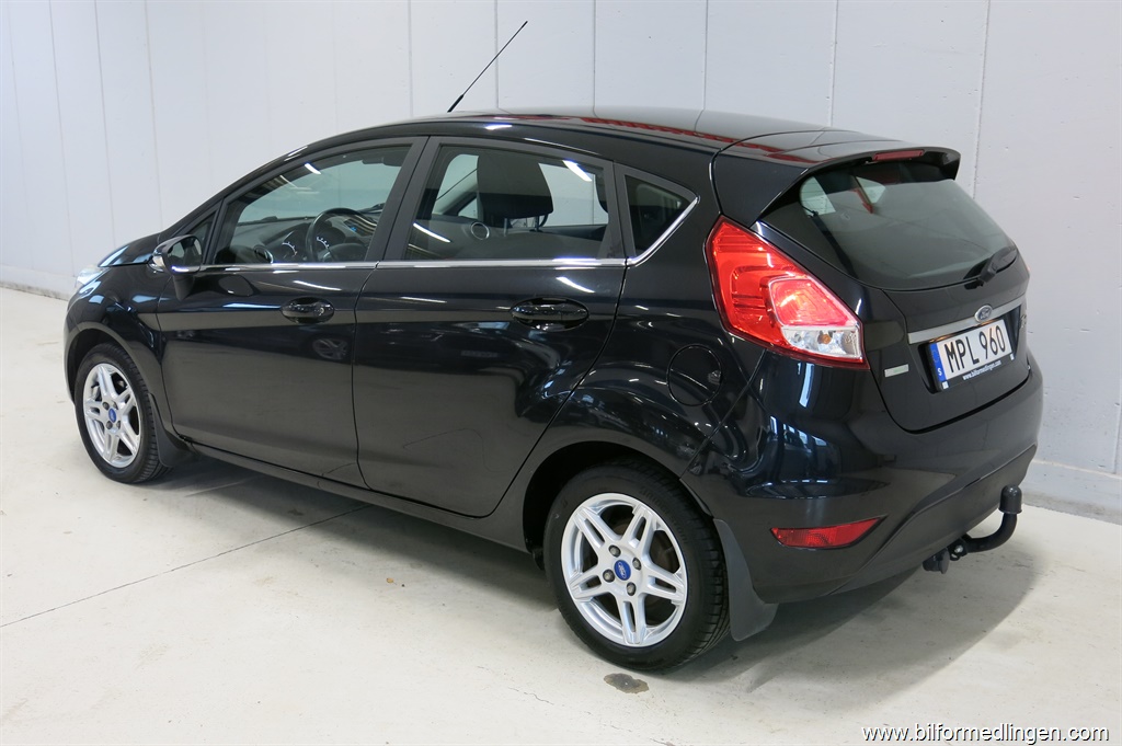 Bild 6 på Ford Fiesta 1.0T EcoBoost 100hk Titanium Svensksåld Bild 6 på Ford Fiesta
