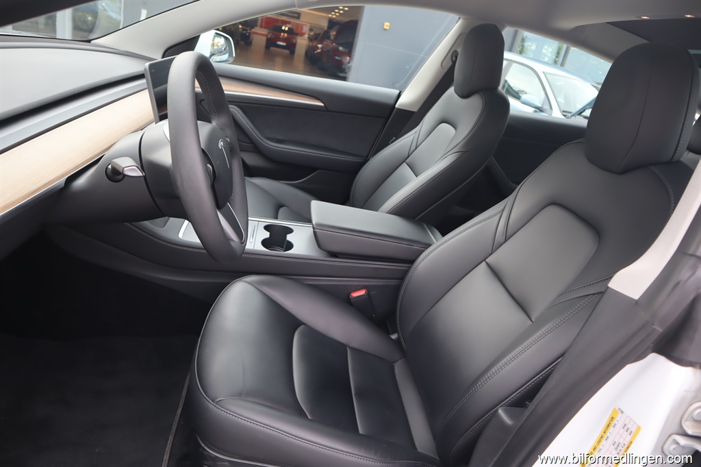 Bild 4 på Tesla Model 3