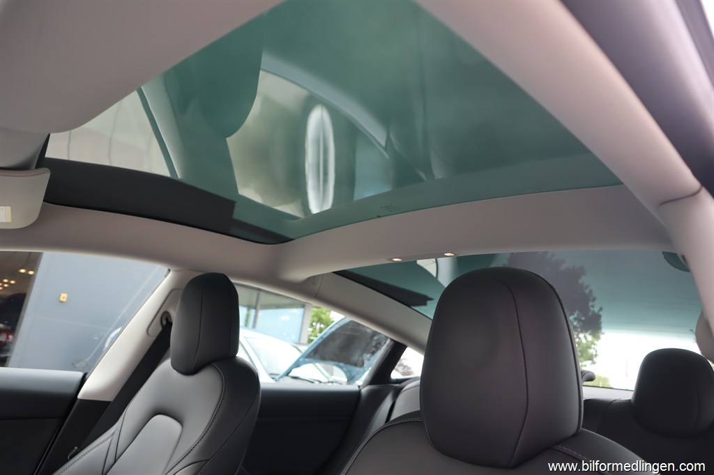 Bild 12 på Tesla Model 3