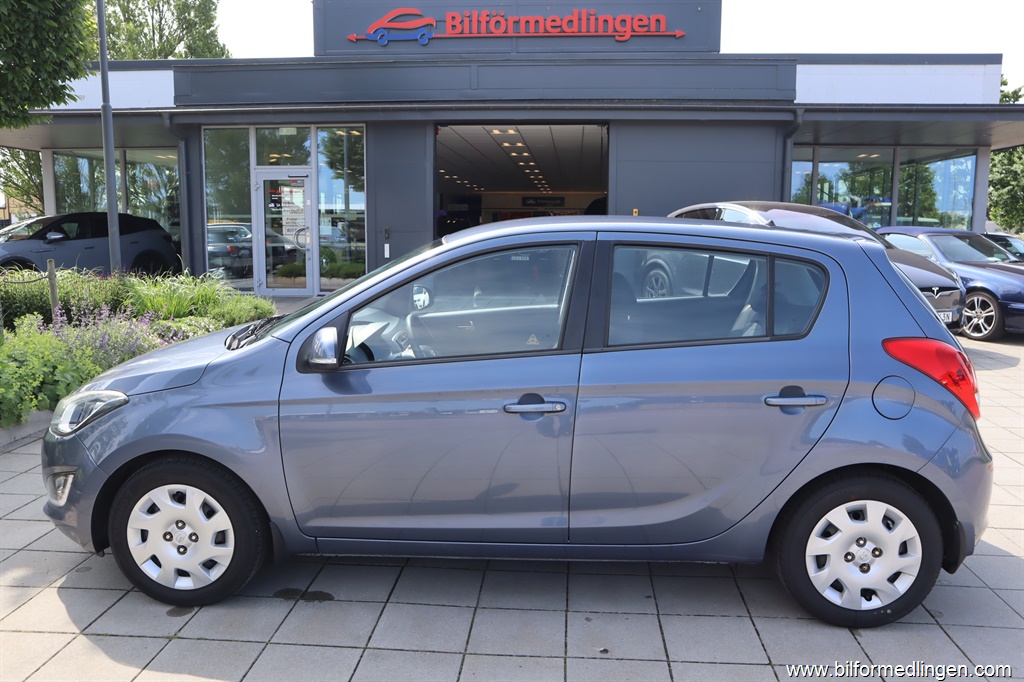 Bild 1 på Hyundai i20)