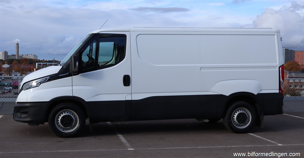 Bild 3 på Iveco Daily 35-140 2.3 JTD Hi-Matic Van Automat Bild 3 på Iveco Daily