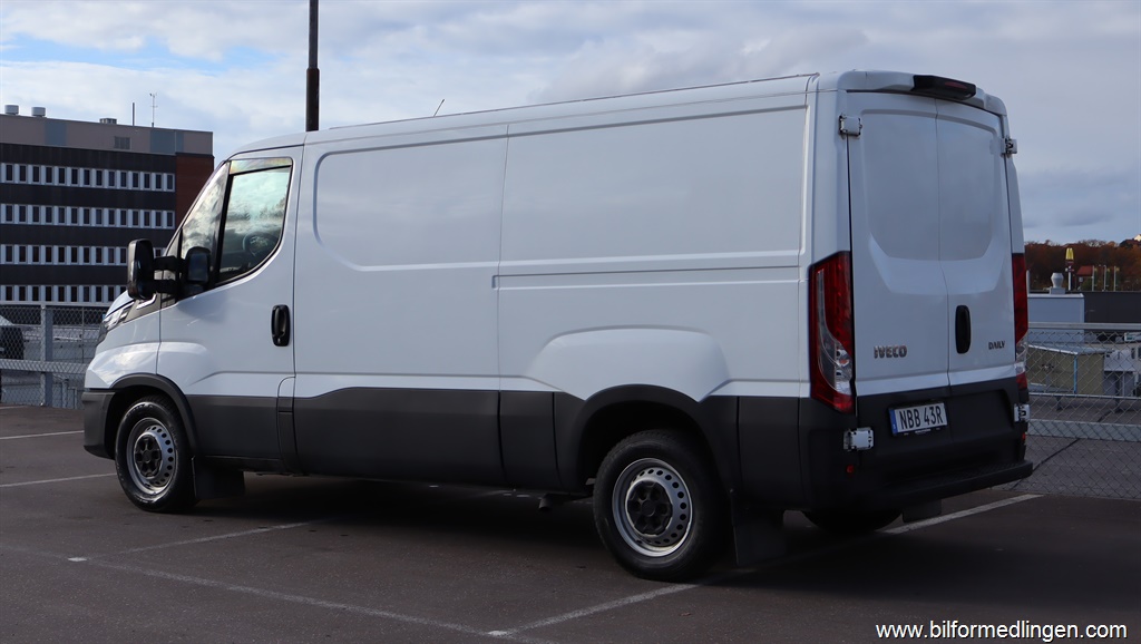 Bild 4 på Iveco Daily 35-140 2.3 JTD Hi-Matic Van Automat Bild 4 på Iveco Daily