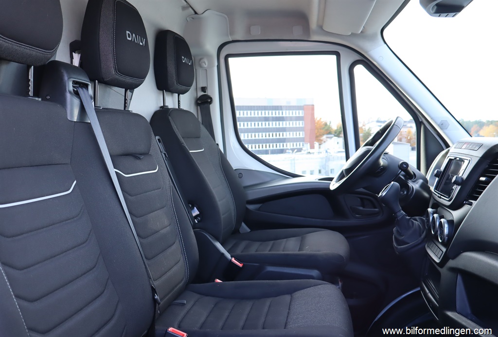 Bild 10 på Iveco Daily 35-140 2.3 JTD Hi-Matic Van Automat Bild 10 på Iveco Daily