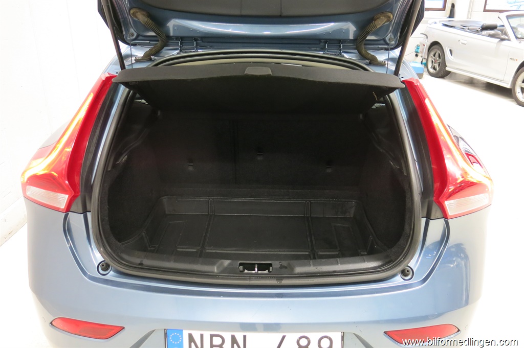 Bild 13 på Volvo V40