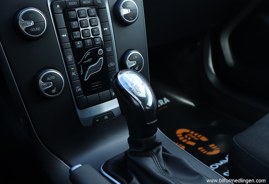 Bild 12 på Volvo V40