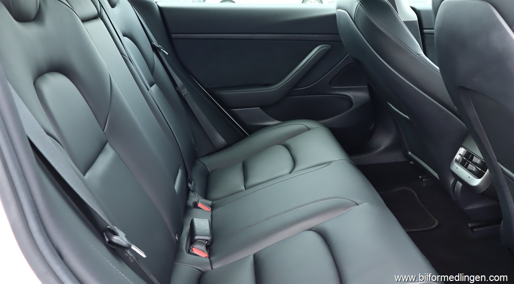 Bild 6 på Tesla Model 3
