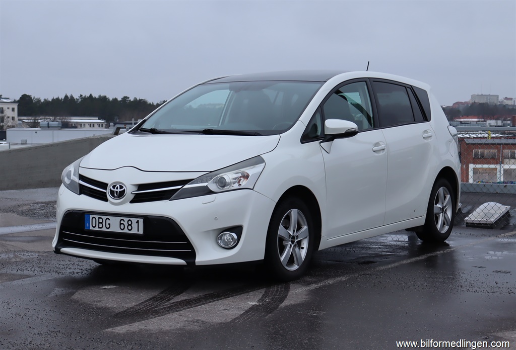 Bild 1 på Toyota Verso)