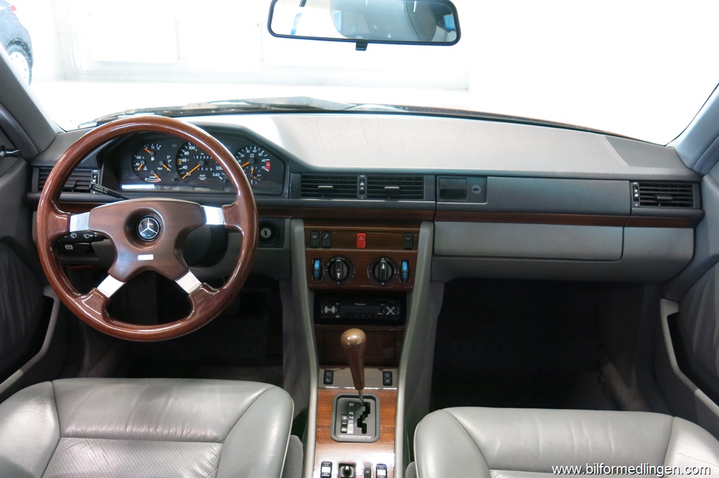 Bild 4 på Mercedes-Benz CE