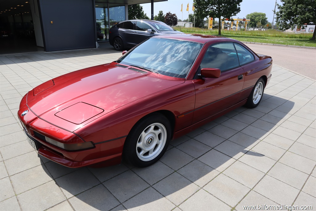 Bild 2 på BMW 850 IA  299hk V12 Aut Fint skick Taklucka skinn Bild 2 på BMW 850