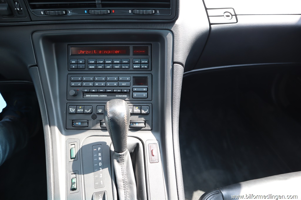Bild 9 på BMW 850 IA  299hk V12 Aut Fint skick Taklucka skinn Bild 9 på BMW 850
