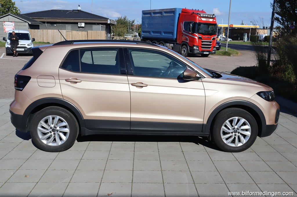 Bild 1 på Volkswagen T-Cross)