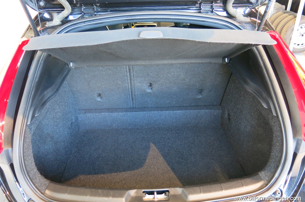 Bild 12 på Volvo V40