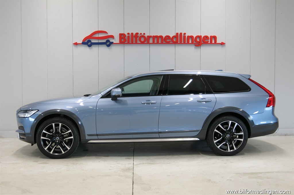 Bild 1 på Volvo V90 Cross Country)