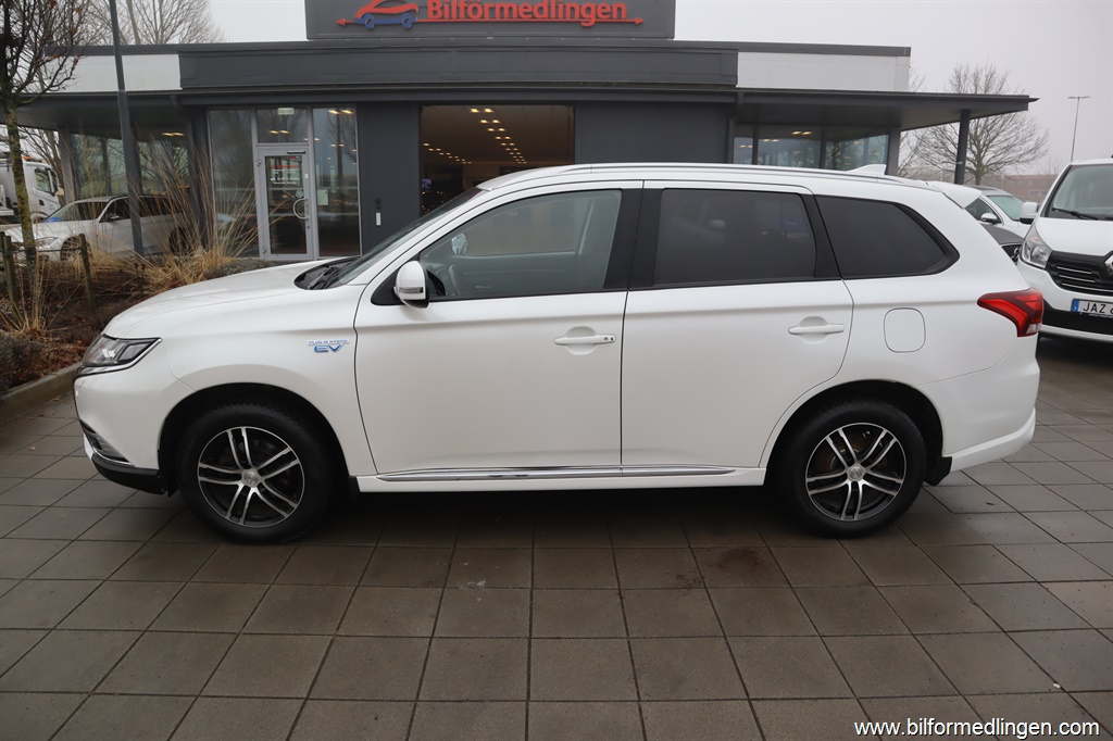Bild 1 på Mitsubishi Outlander)
