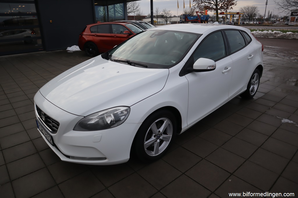 Bild 17 på Volvo V40
