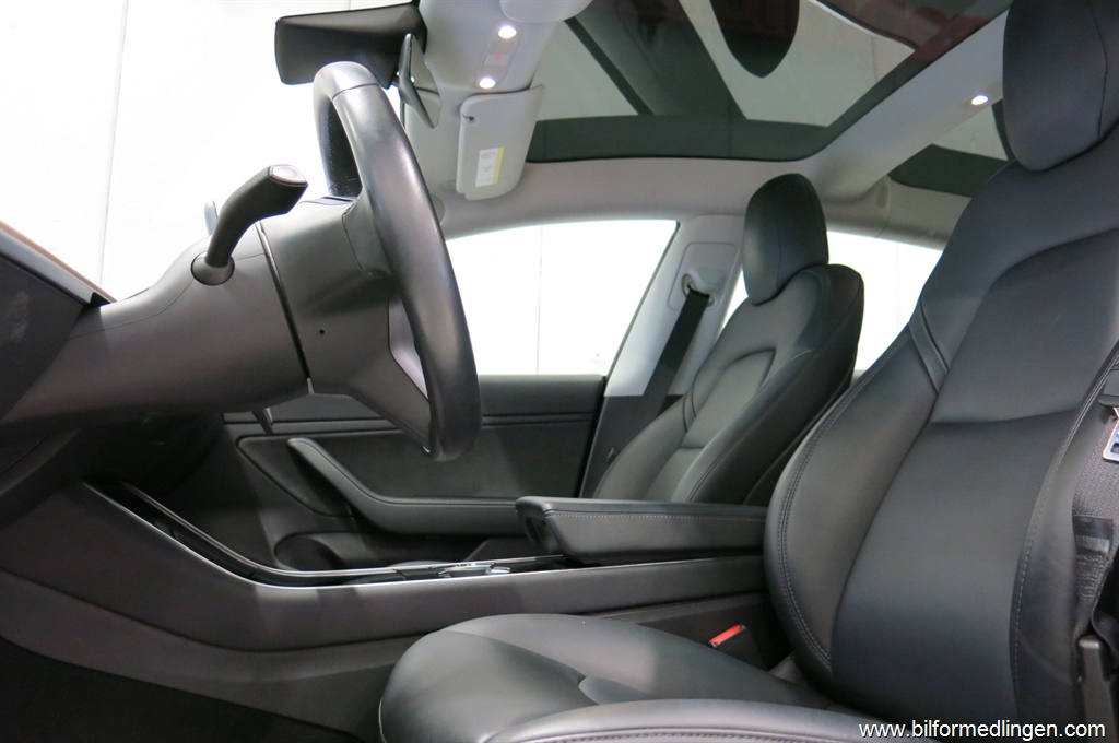 Bild 11 på Tesla Model 3