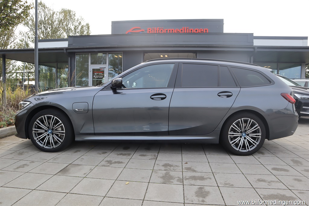 Bild 1 på BMW 330)