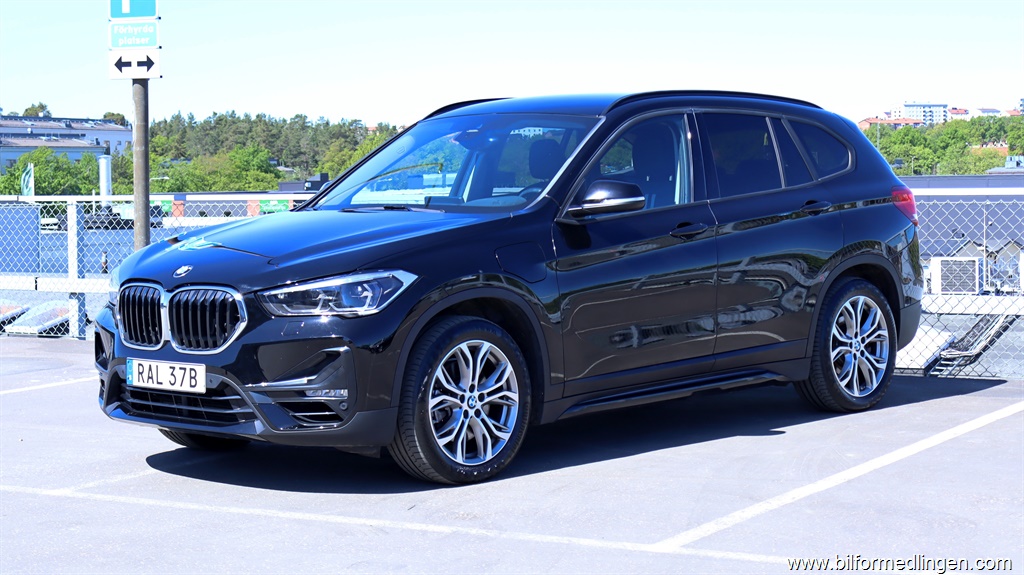 Bild 1 på BMW X1