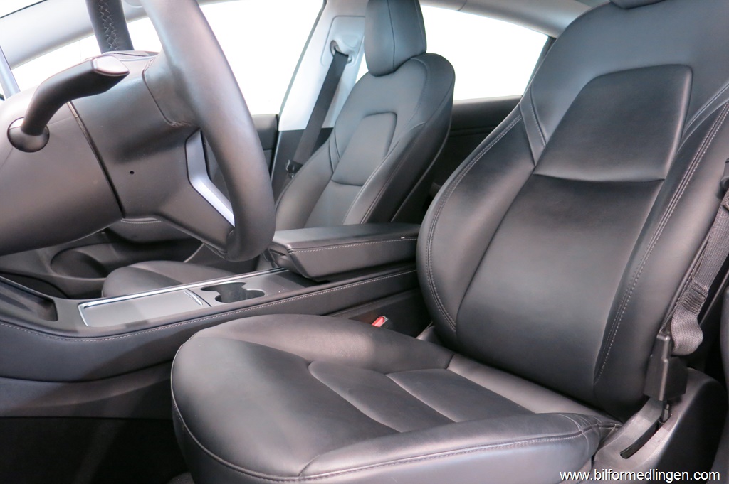 Bild 7 på Tesla Model 3