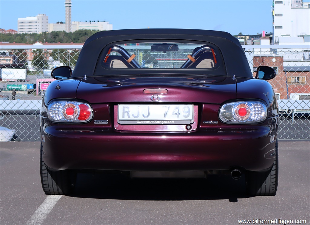 Bild 6 på Mazda MX-5 1.8 Cab Svensksåld Bild 6 på Mazda MX-5
