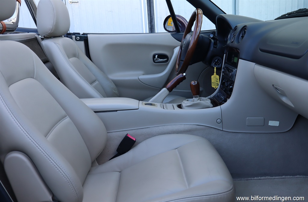 Bild 7 på Mazda MX-5 1.8 Cab Svensksåld Bild 7 på Mazda MX-5