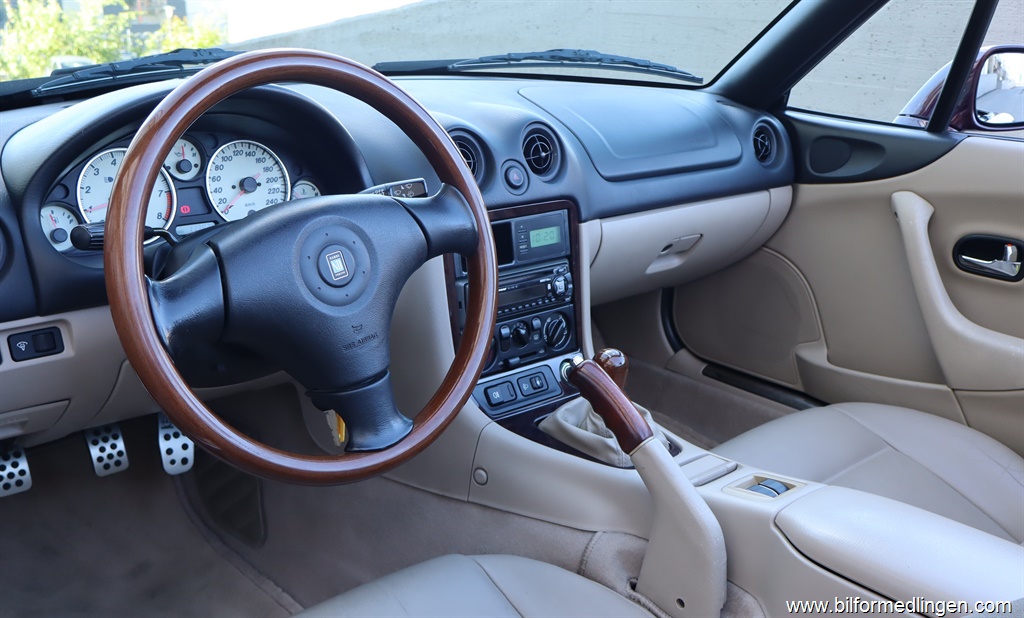 Bild 11 på Mazda MX-5 1.8 Cab Svensksåld Bild 11 på Mazda MX-5