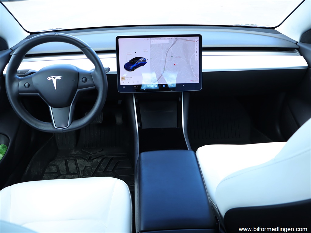 Bild 6 på Tesla Model 3