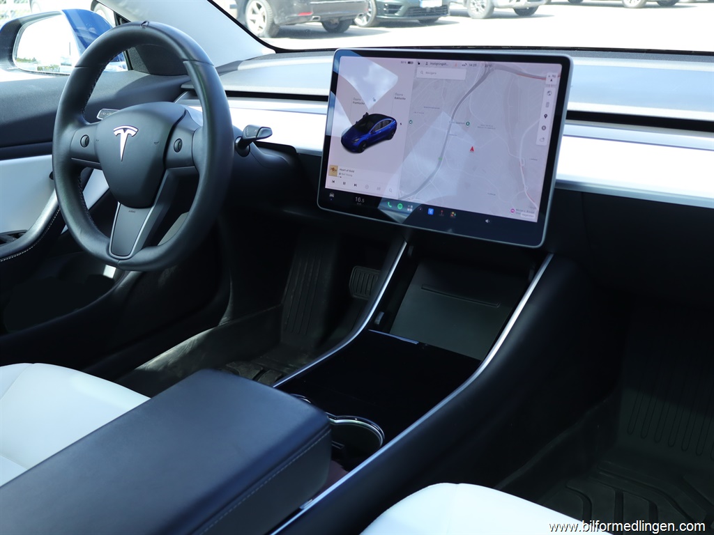 Bild 7 på Tesla Model 3