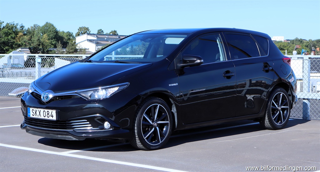 Bild 1 på Toyota Auris)