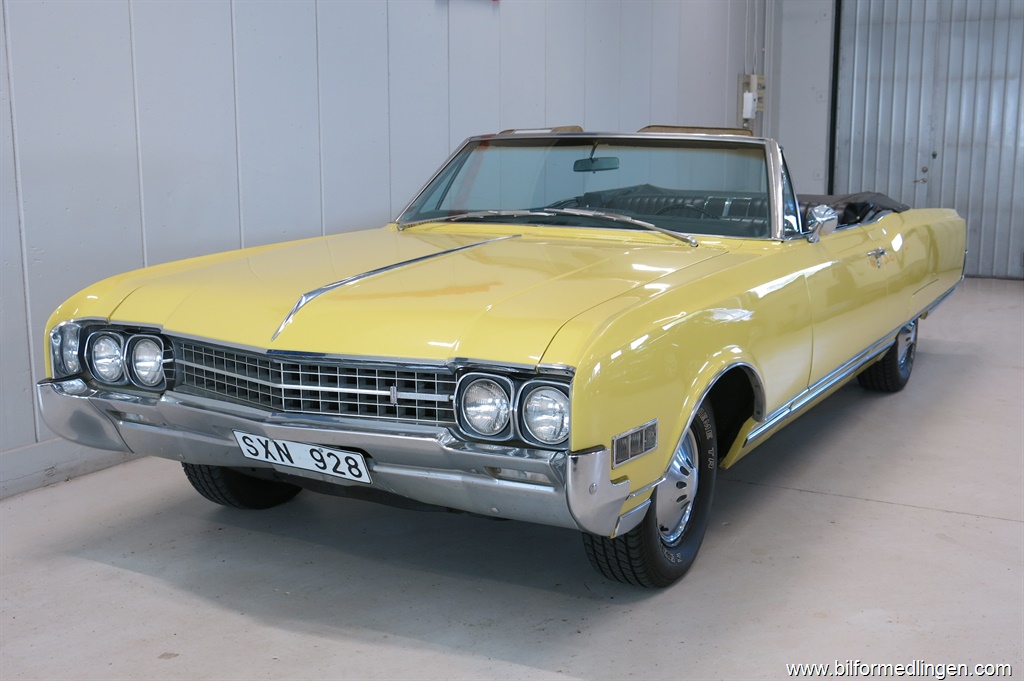 Bild 2 på Oldsmobile Ninety Eight