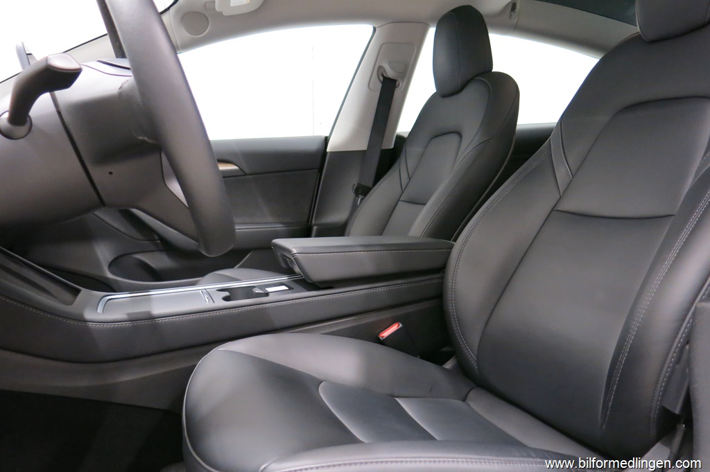 Bild 8 på Tesla Model 3