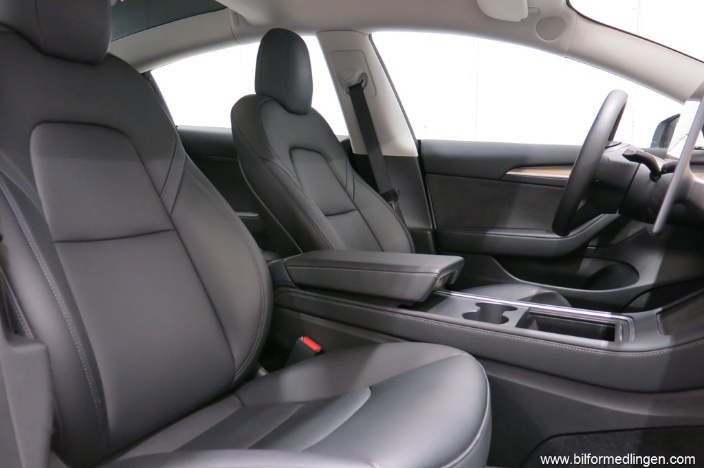 Bild 10 på Tesla Model 3
