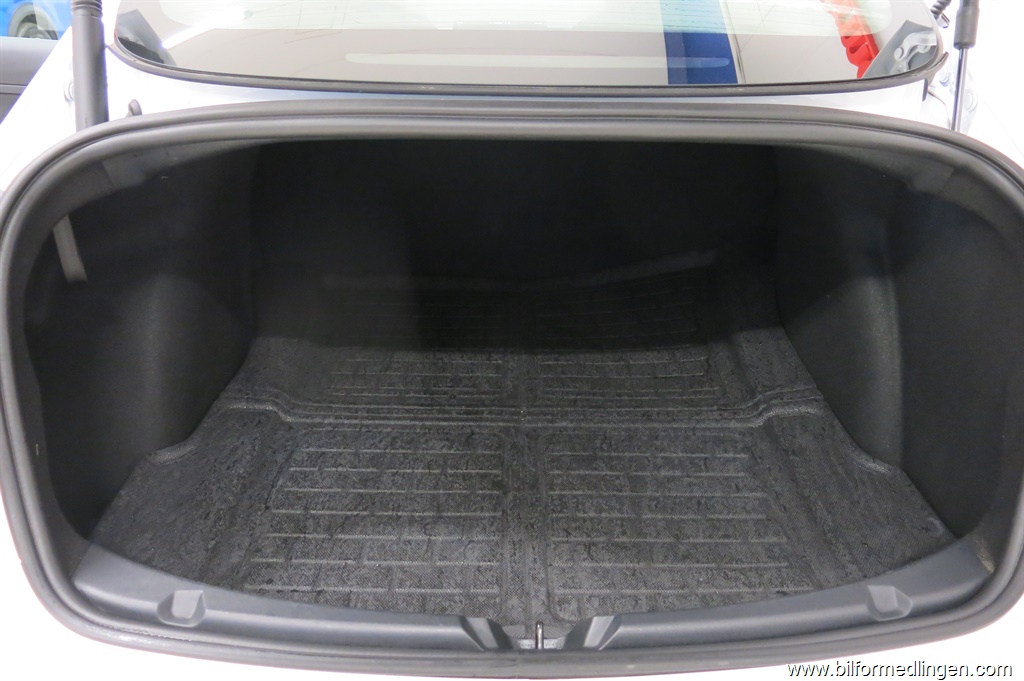Bild 12 på Tesla Model 3