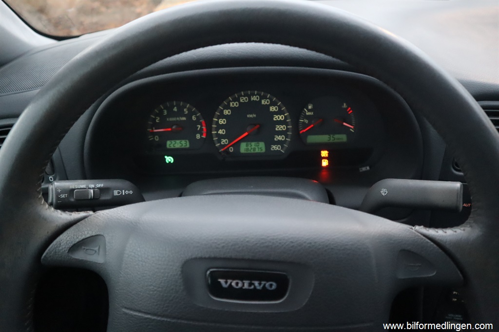 Bild 8 på Volvo S40