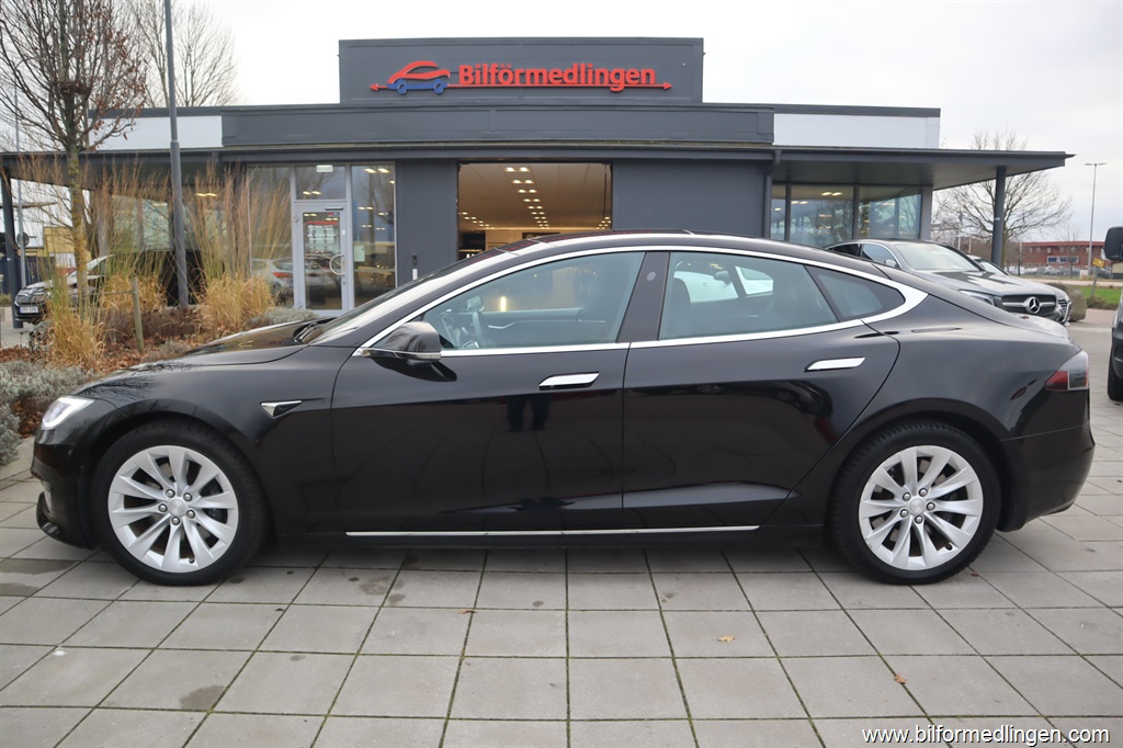 Bild 1 på Tesla Model S)