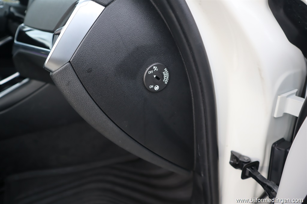 Bild 12 på BMW 330e