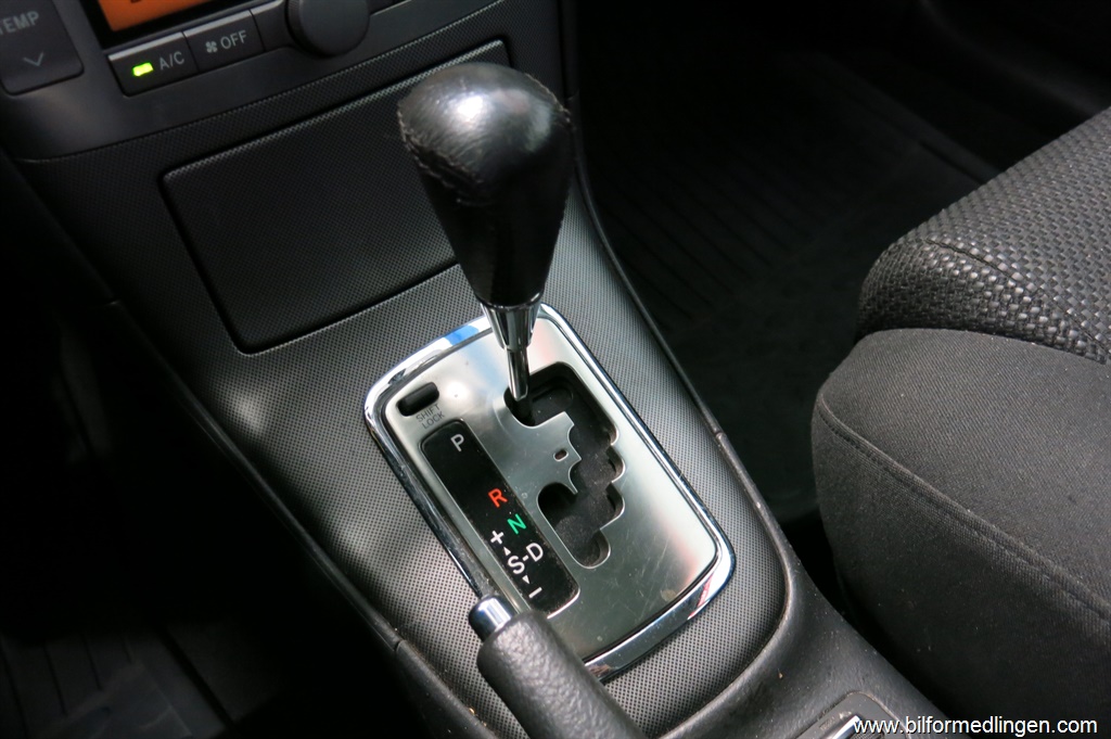 Bild 12 på Toyota Avensis