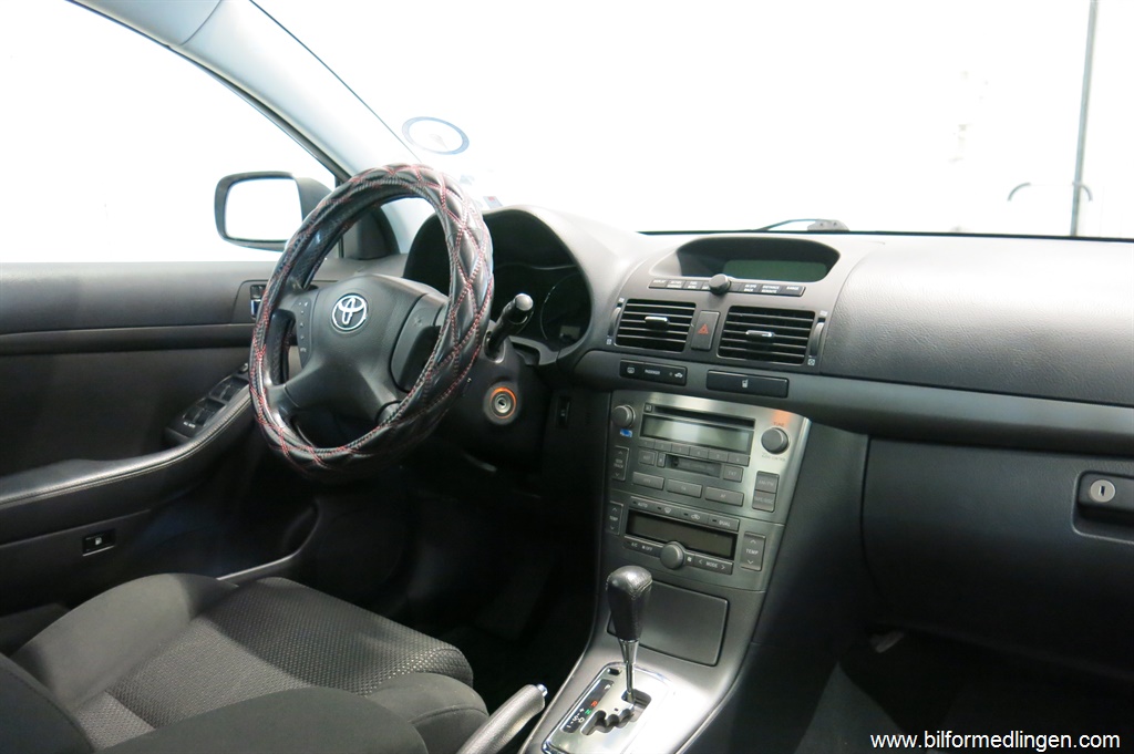 Bild 13 på Toyota Avensis