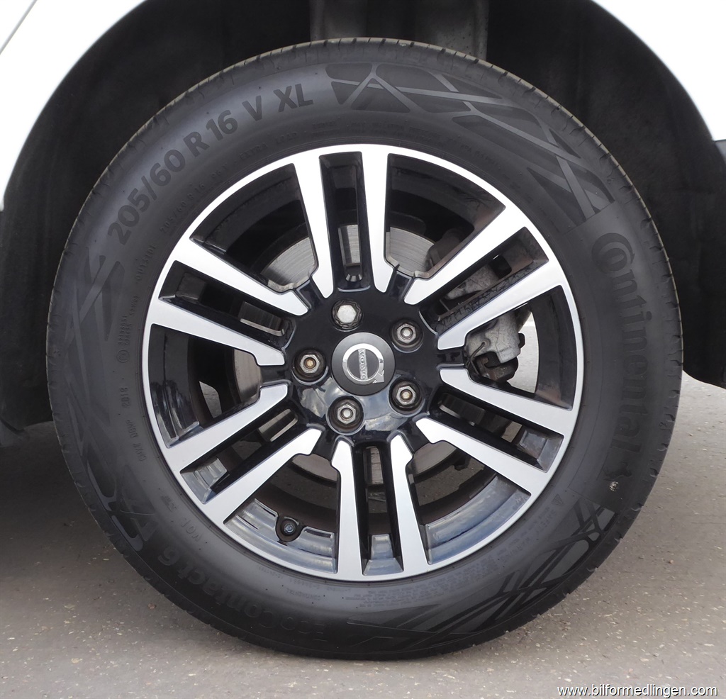 Bild 18 på Volvo V40