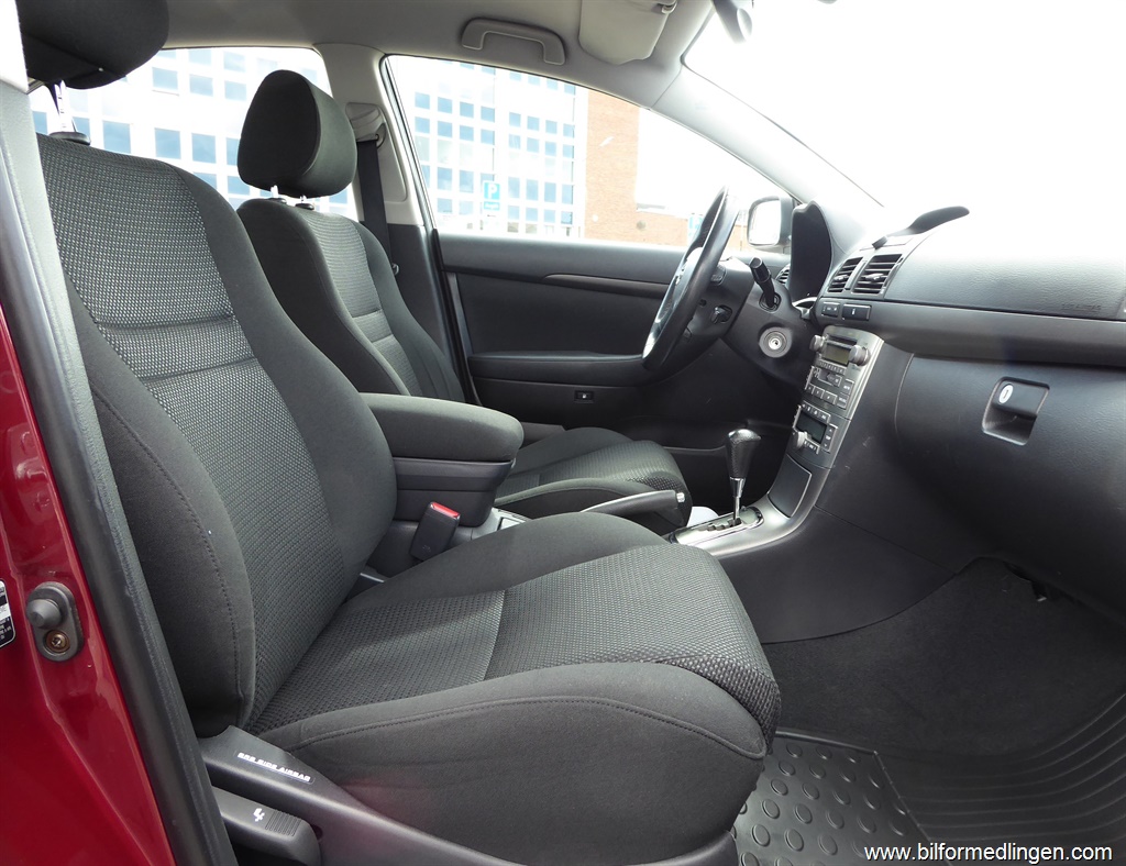 Bild 10 på Toyota Avensis