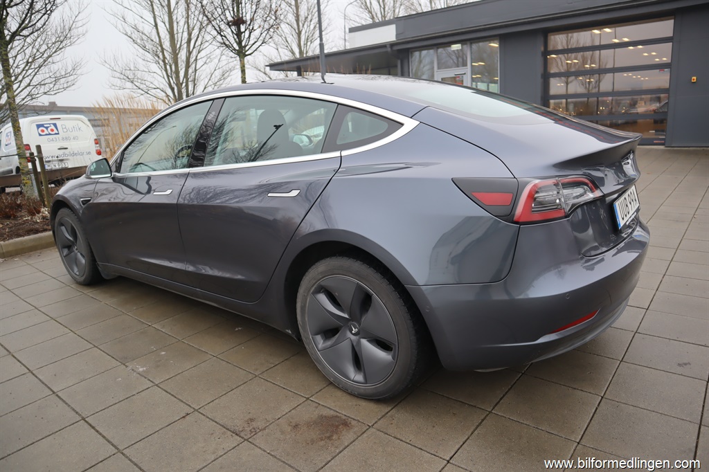 Bild 9 på Tesla Model 3