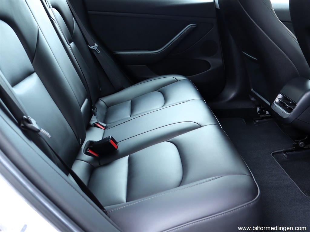 Bild 8 på Tesla Model 3