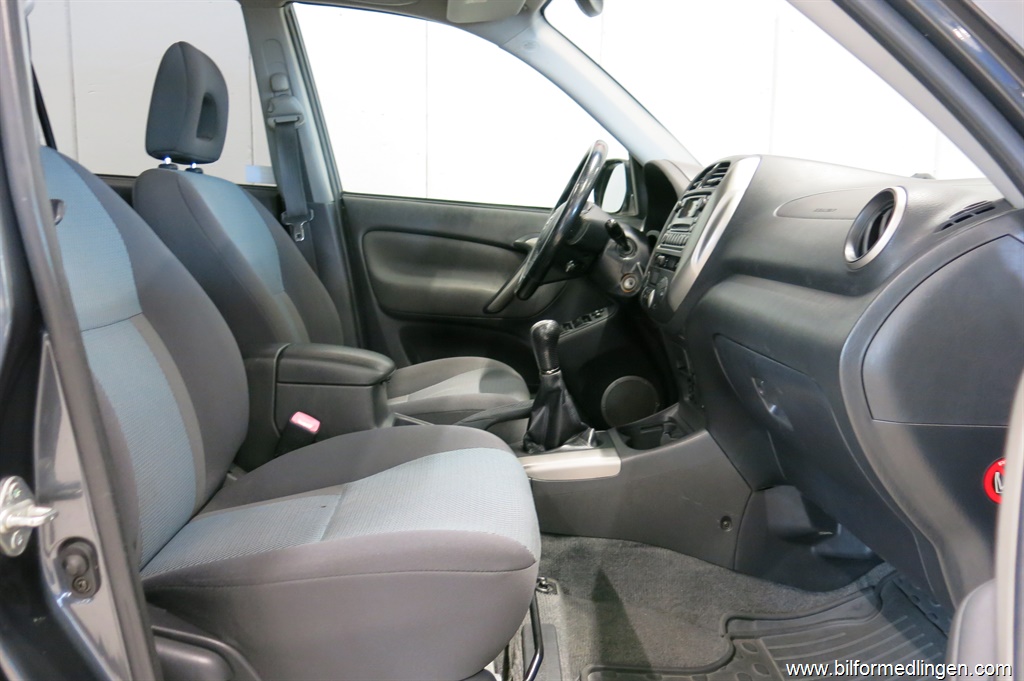 Bild 12 på Toyota RAV4