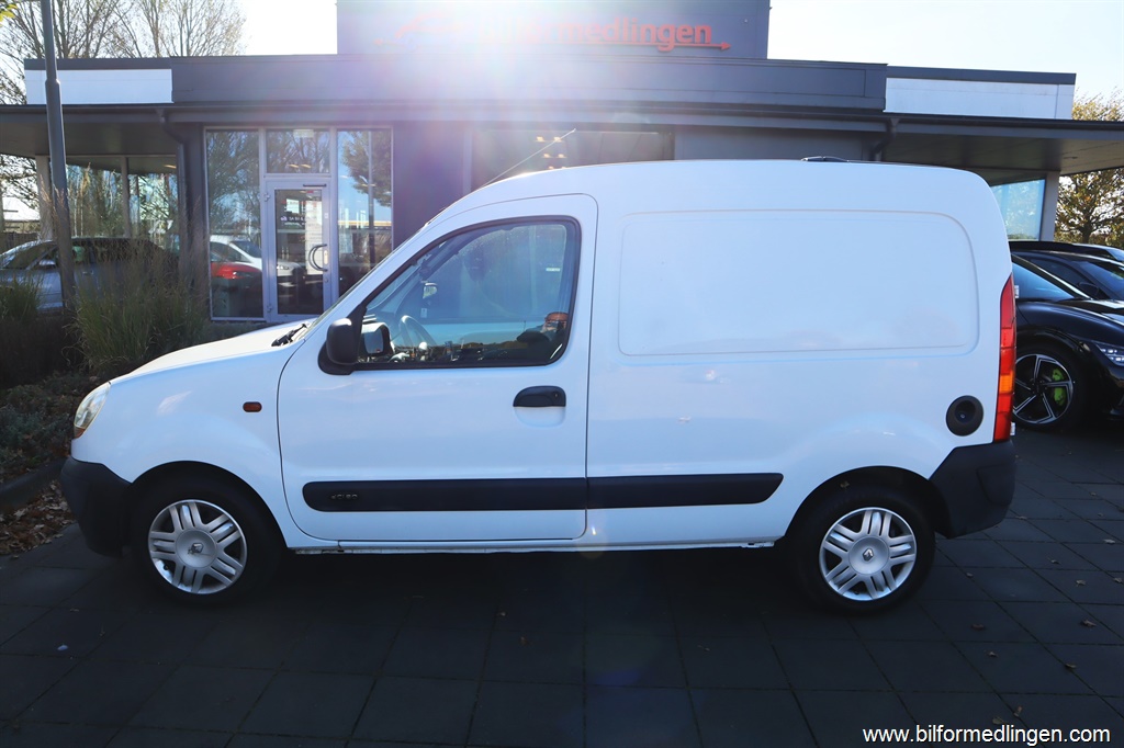 Bild 1 på Renault Kangoo 82hk Dragkrok Svensksåld V-hjul AC 1 ägare Bild 1 på Renault Kangoo)