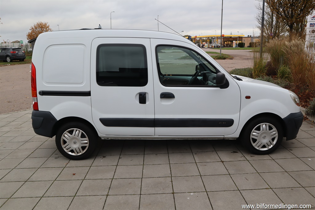 Bild 9 på Renault Kangoo 82hk Dragkrok Svensksåld V-hjul AC 1 ägare Bild 9 på Renault Kangoo
