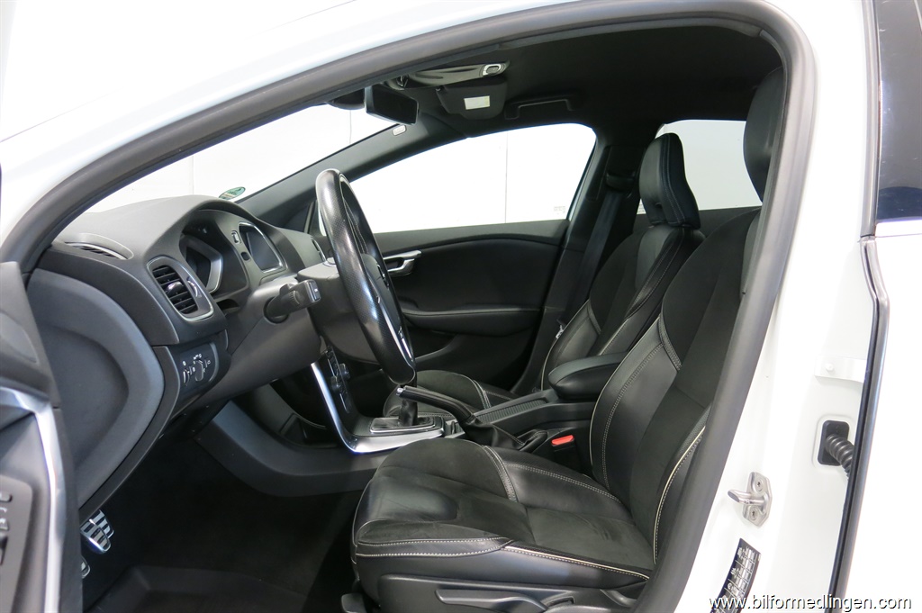 Bild 6 på Volvo V40