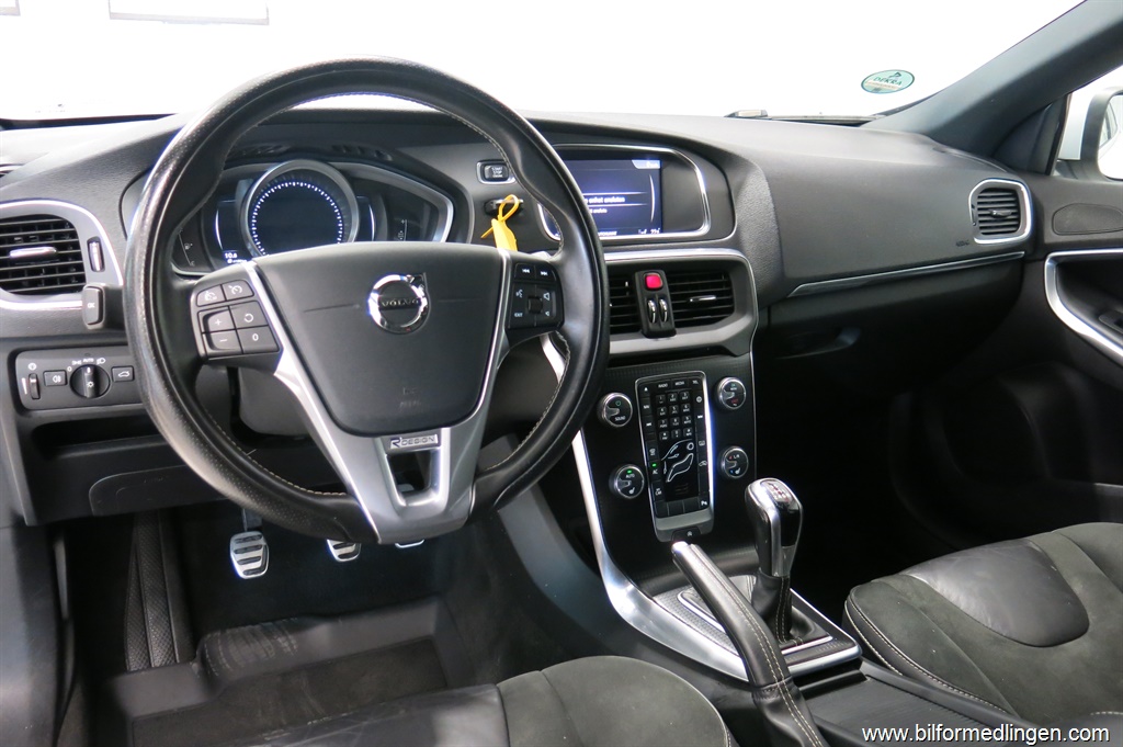 Bild 12 på Volvo V40