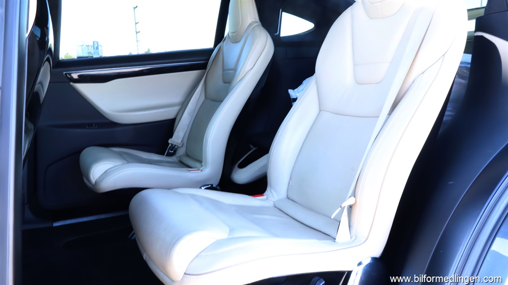 Bild 8 på Tesla Model X