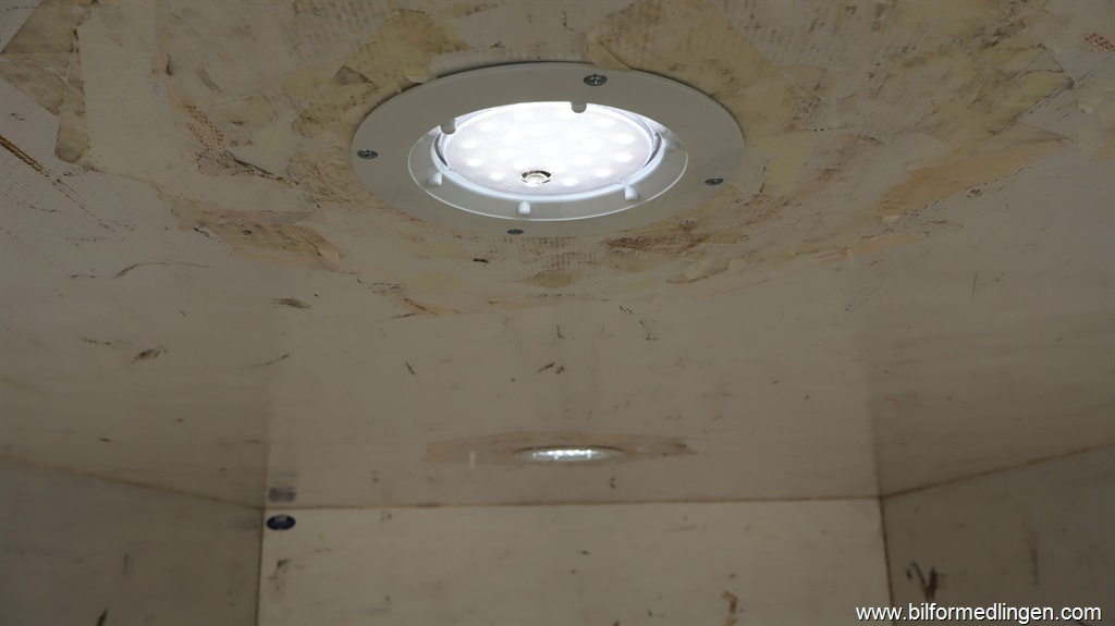 Bild 18 på Iveco Daily 35 3.0 CNG Chassi Naturgas Bakgavellyft Bild 18 på Iveco Daily